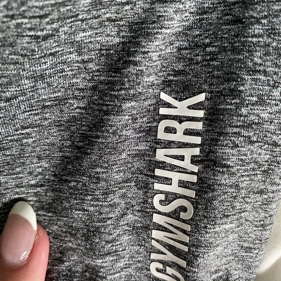 long sleeve gymshark top - Picture 3 of 3